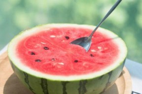 山西网红吃瓜事件,揭秘网络舆论的风暴与真相